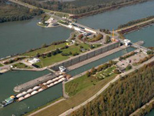 Run-of-the river hydro plant Iffezheim